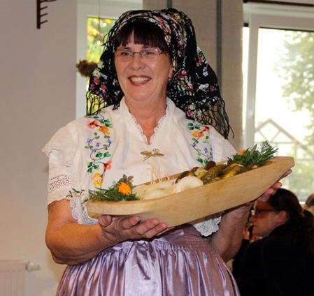 Spreewald Christl mit Gurkenmulde